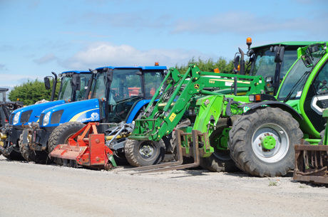 Plant & Machinery Tractors